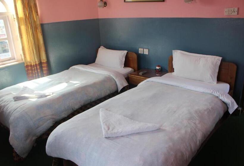 هتل Fishtail Villa