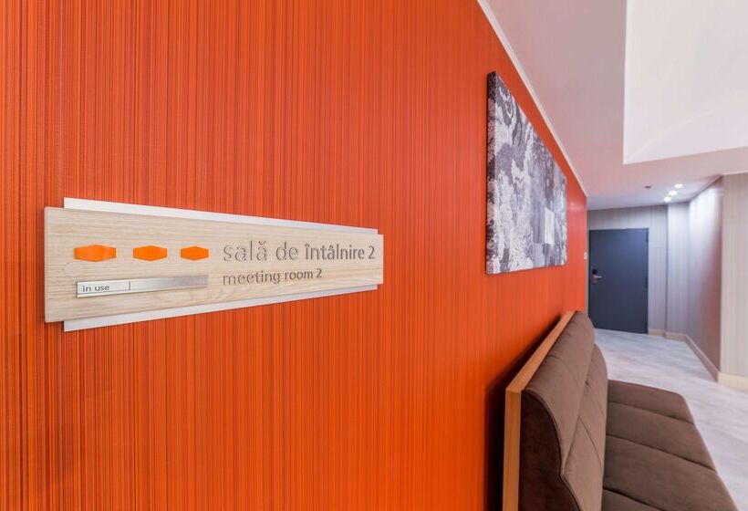 בית מלון כפרי Hampton By Hilton Iasi