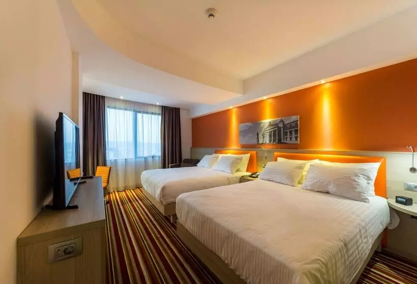 ホテル Hampton By Hilton Iasi