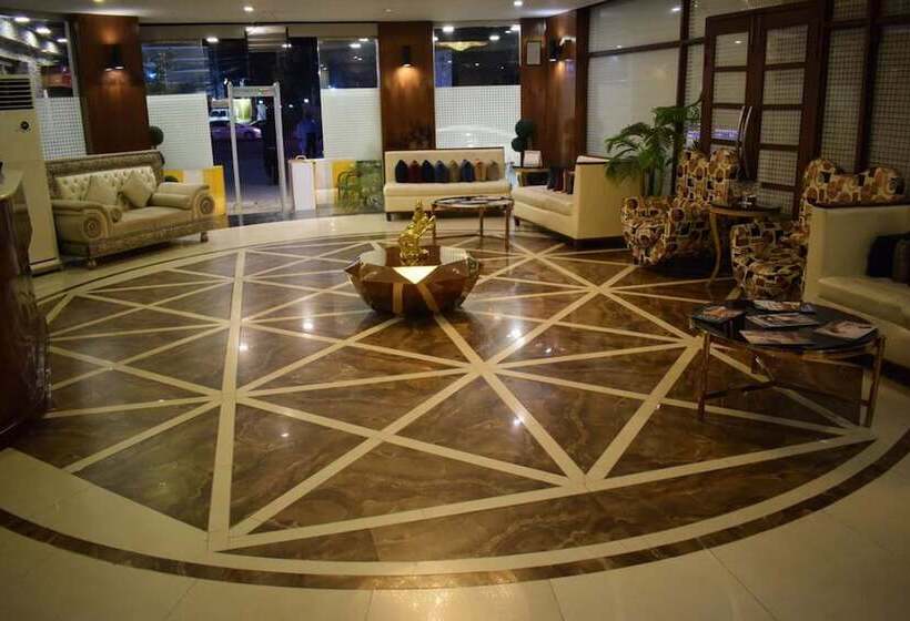 هتل Hilton Suites Lahore