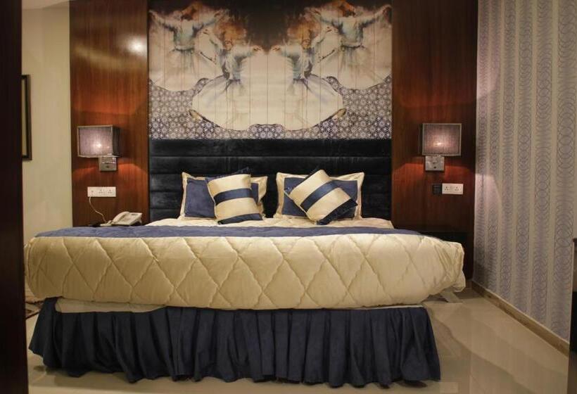 هتل Hilton Suites Lahore