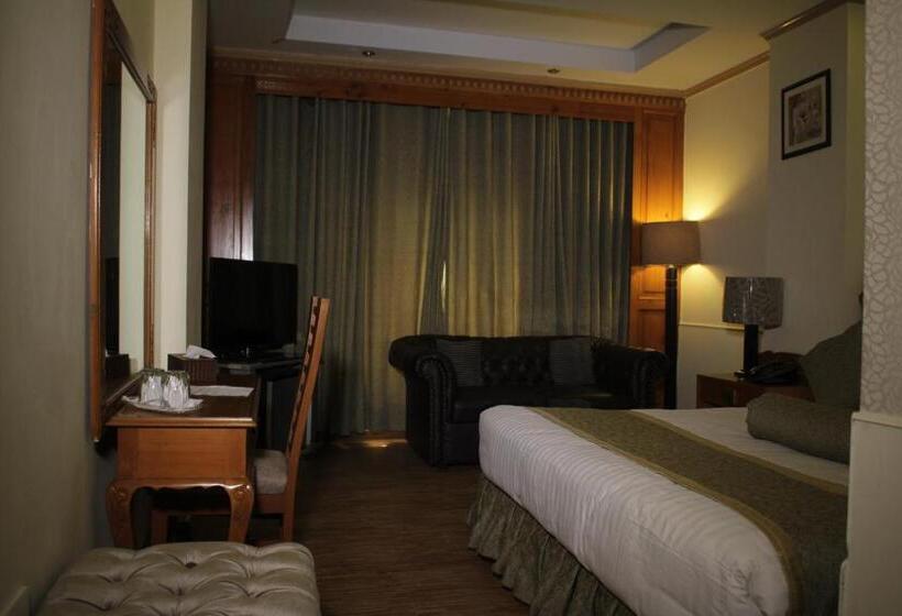 هتل Hilton Suites Lahore