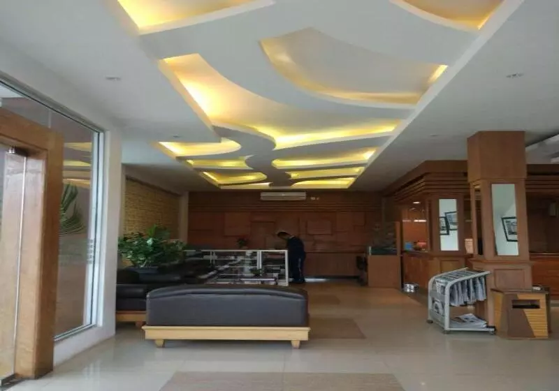 ホテル Jelita Tanjung Banjarmasin