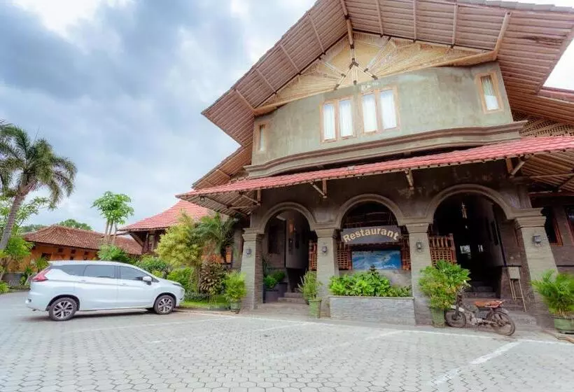 ホテル Mahkota Plengkung By Ecommerceloka