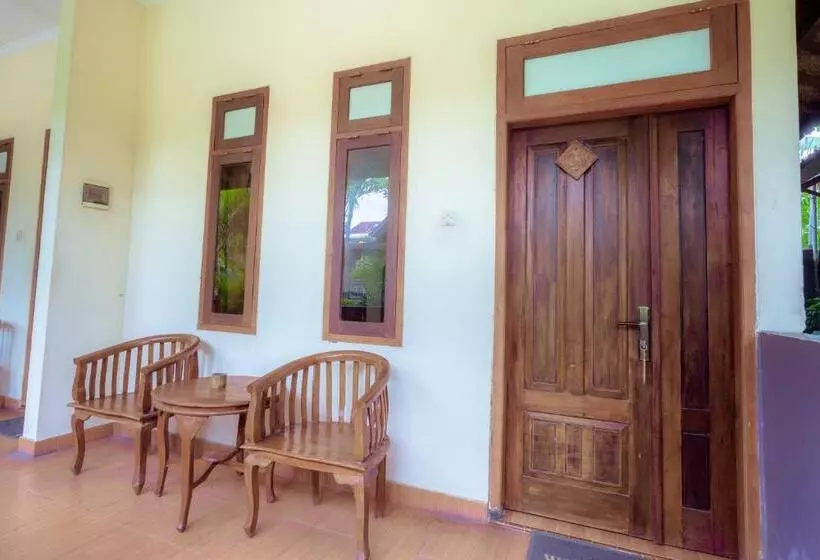 ホテル Mahkota Plengkung By Ecommerceloka