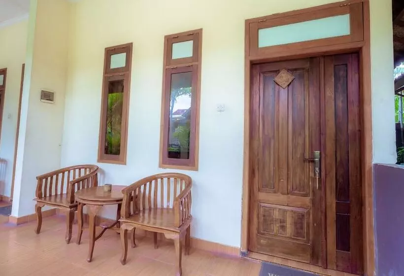 ホテル Mahkota Plengkung By Ecommerceloka