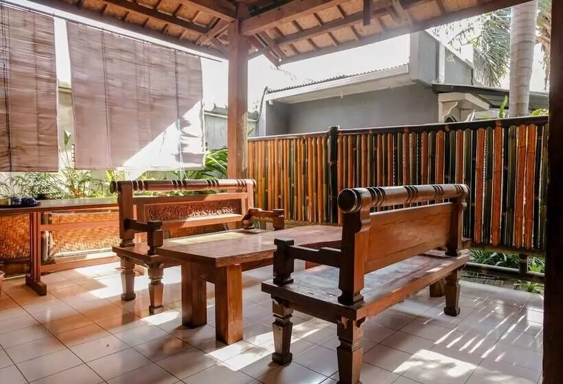 ホテル Mahkota Plengkung By Ecommerceloka