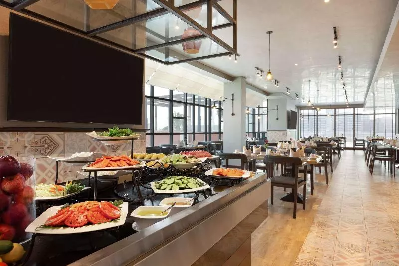 هتل Ramada By Wyndham Manama City Centre