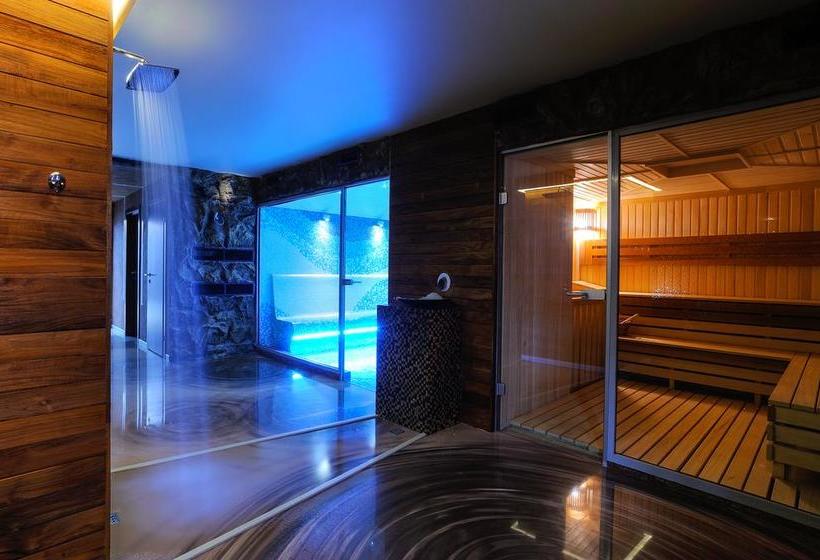 فندق Villa Adriano