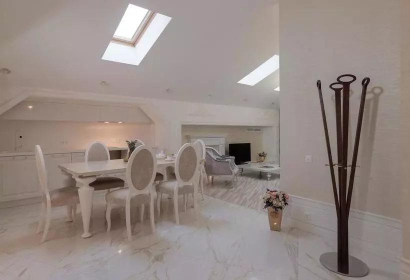 ホテル Villa Adriano