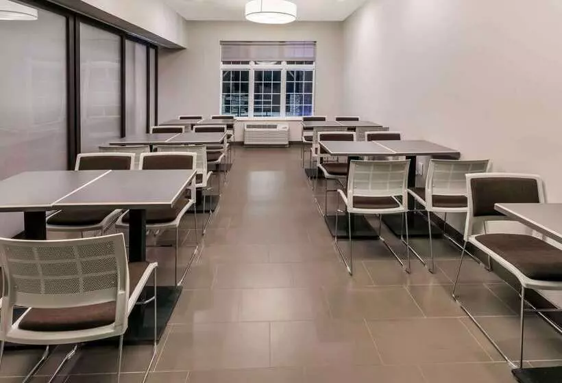 Microtel Inn And Suites By Wyndham Monahans