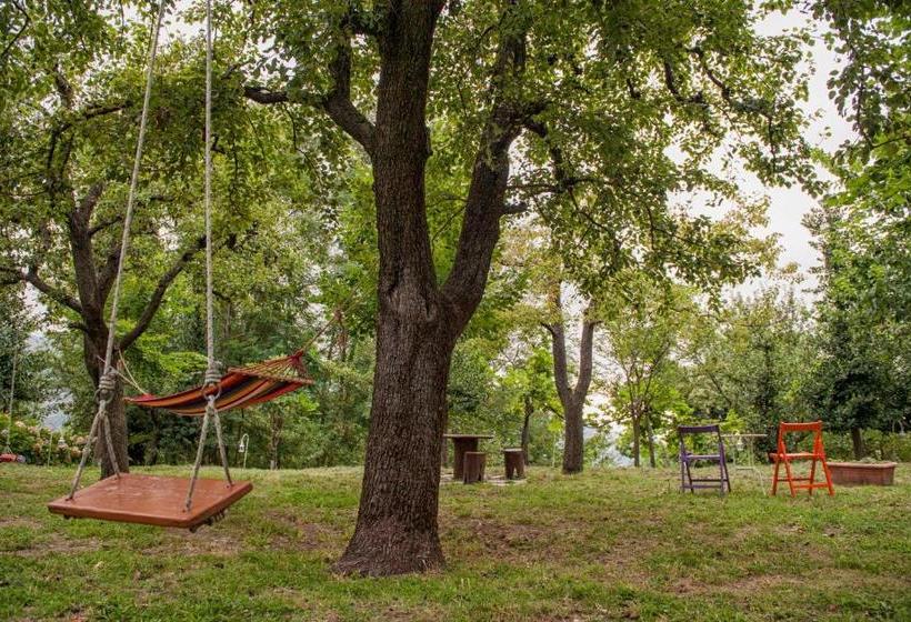 פנסיון Oriades