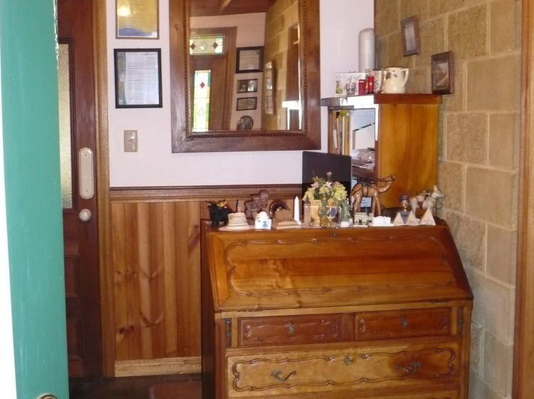 Sandiacre House B & B