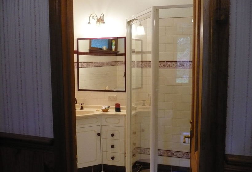 Sandiacre House B & B