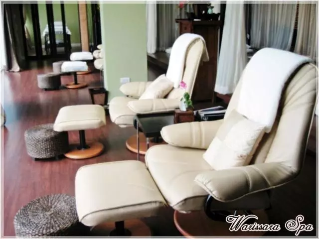 Sir James Resort