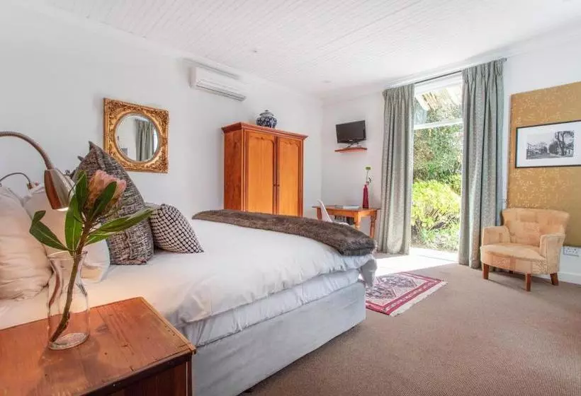 22 Die Laan Guest House