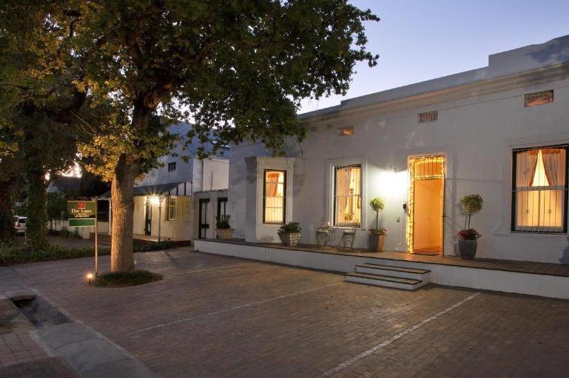 22 Die Laan Guest House