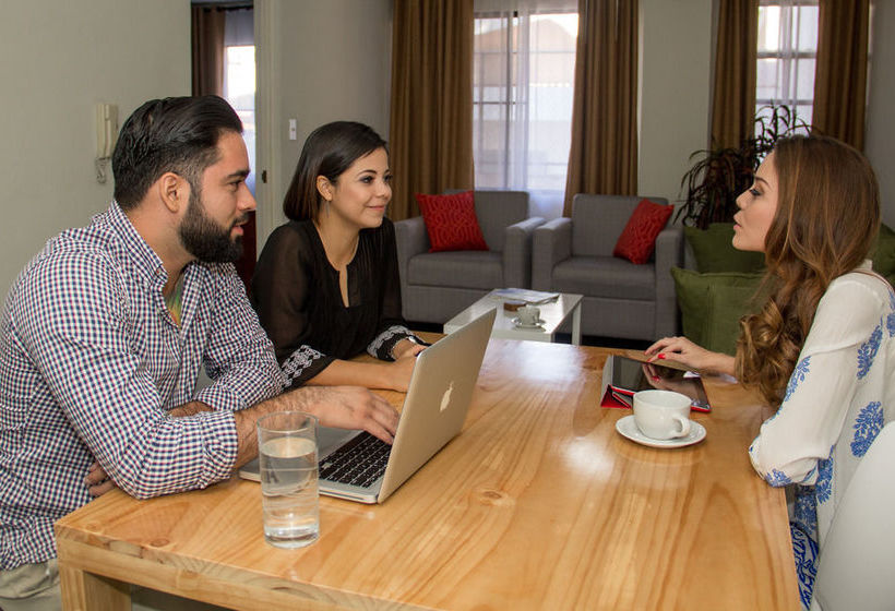 ホテル María José Suites