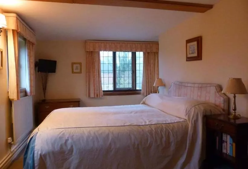 ベッドアンドブレックファースト Tudor Cottage
