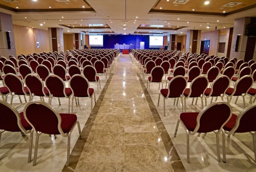 Holiday World Resort