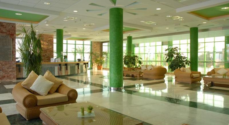 Holiday World Resort