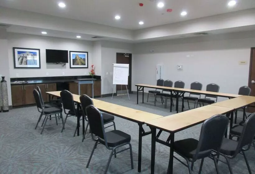 Best Western Plus Denver City Hotel & Suites