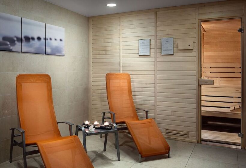 Cosmopolitan Hotel Prague