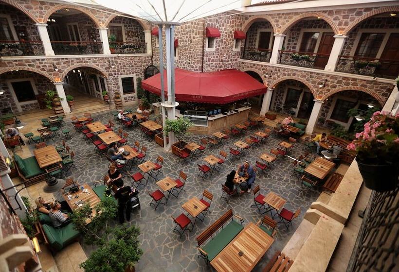 L Agora Old Town Hotel & Bazaar