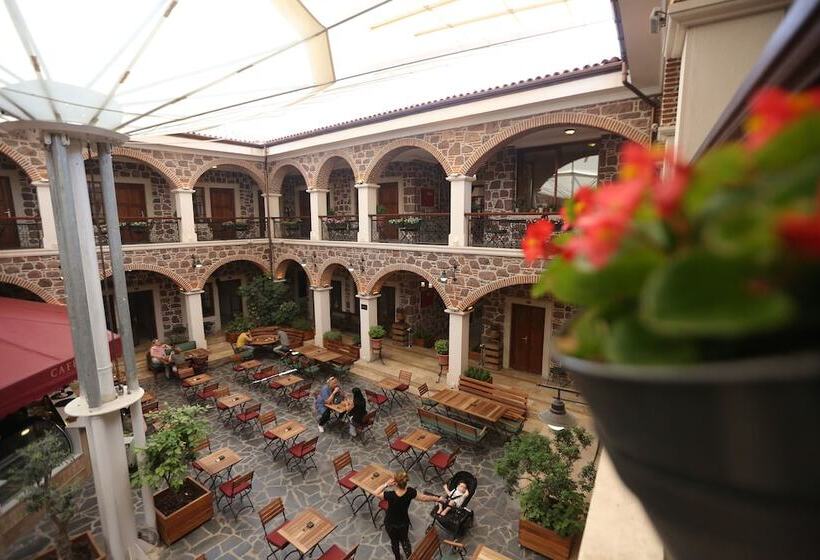 L Agora Old Town Hotel & Bazaar