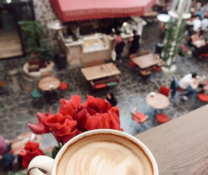 L Agora Old Town Hotel & Bazaar
