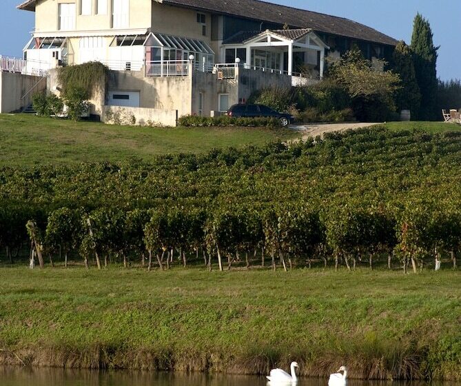 ホテル Les Secrets Château Pey La Tour Logis Hôtels & Restaurant