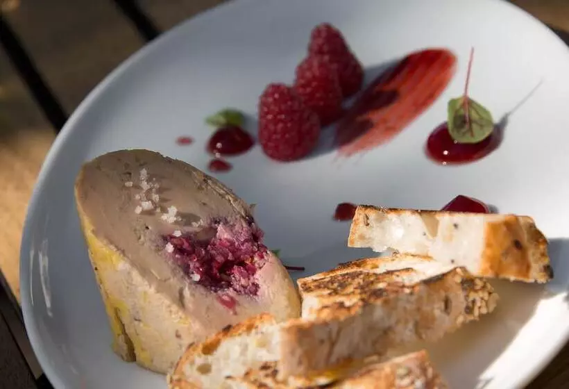ホテル Les Secrets Château Pey La Tour   Logis Hôtels & Restaurant