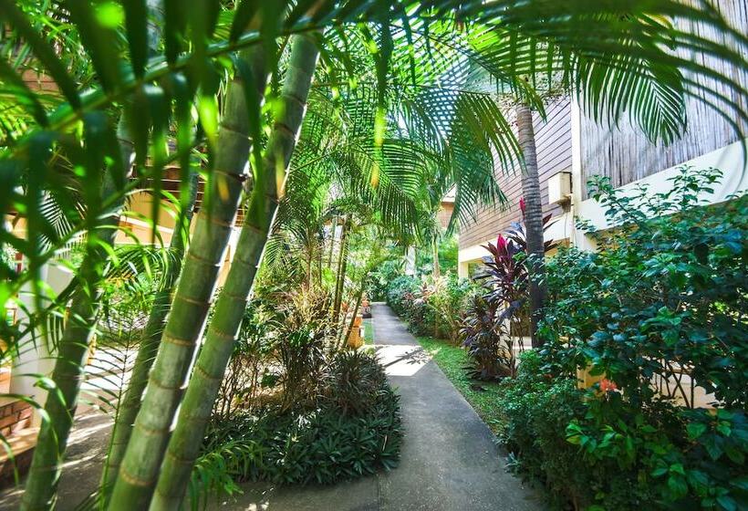 Hotelli Long Beach Chalet   Sha Extra Plus