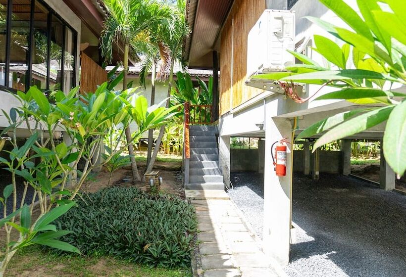 Hotelli Long Beach Chalet   Sha Extra Plus