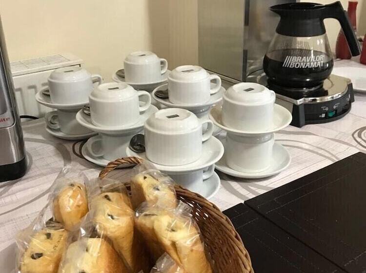 ホテル Silverstone Golf Club &