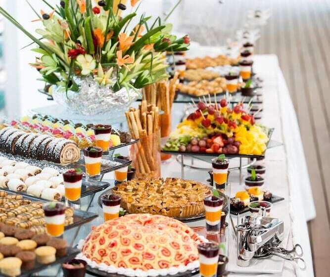 Tav Airport Hotel Izmir