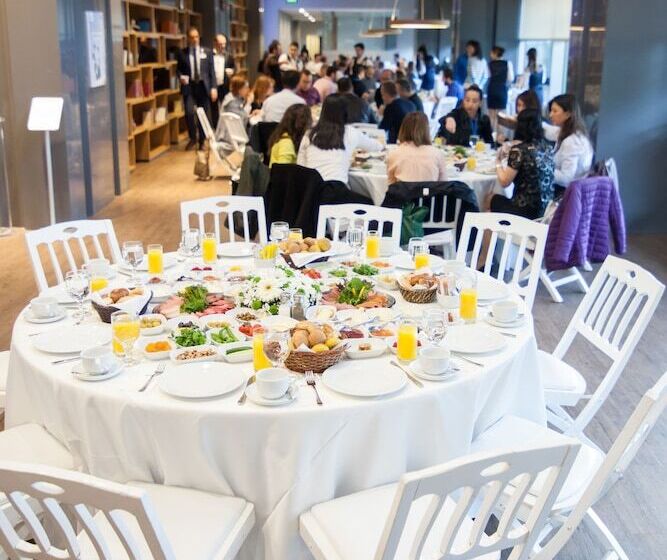 Tav Airport Hotel Izmir