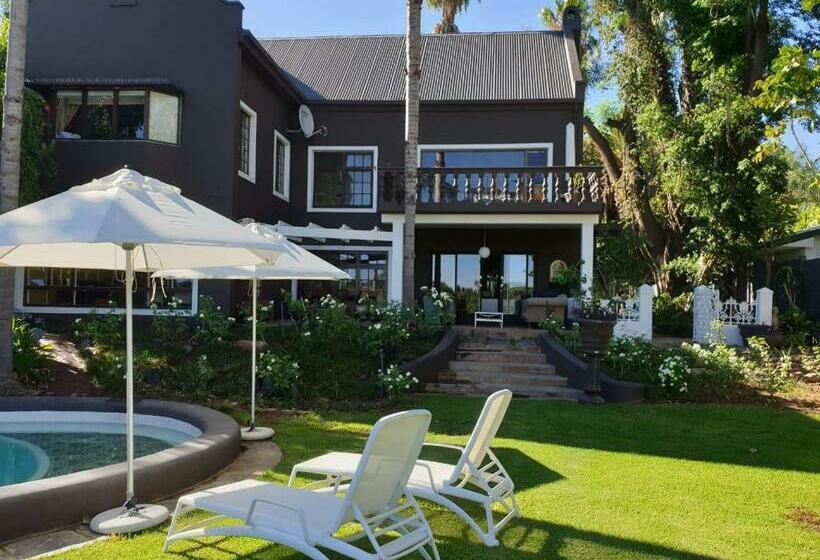 פנסיון Le Must Residence