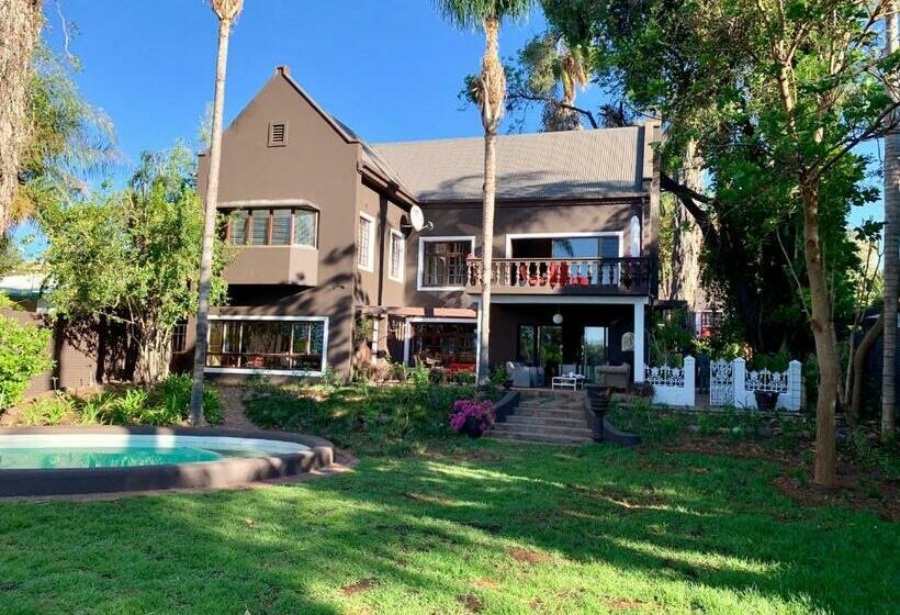 פנסיון Le Must Residence