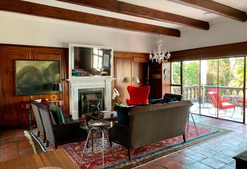 פנסיון Le Must Residence