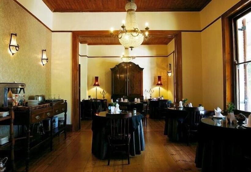 膳宿费 Roosenwijn Guest House