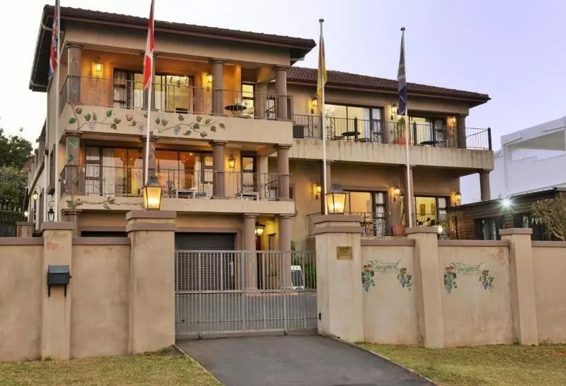 ペンション The Vineyard On Ballito