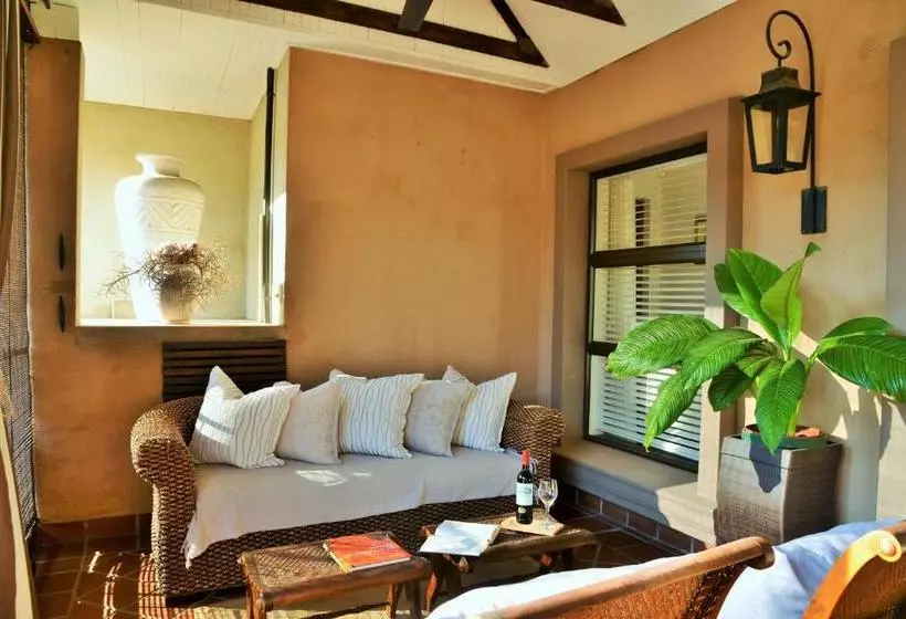 ペンション The Vineyard On Ballito