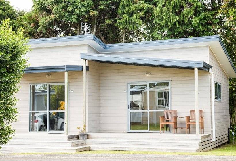 Stratford Motel & Holiday Park