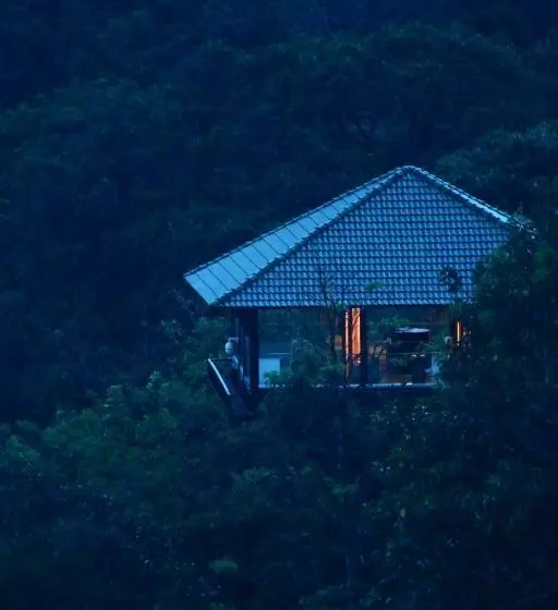 The Ibnii   Eco Luxury Resort
