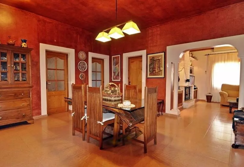 Villa Can Cardona