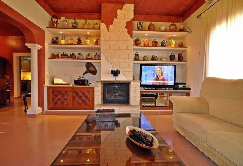 Villa Can Cardona