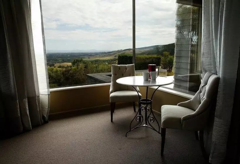 Waipuna Estate