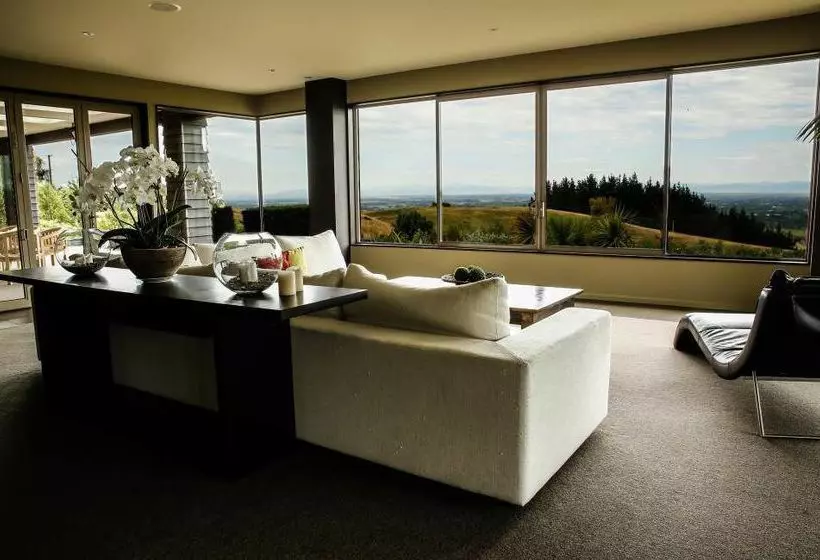 Waipuna Estate
