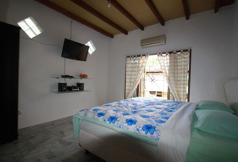 Palma Bed & Breakfast   Hostel